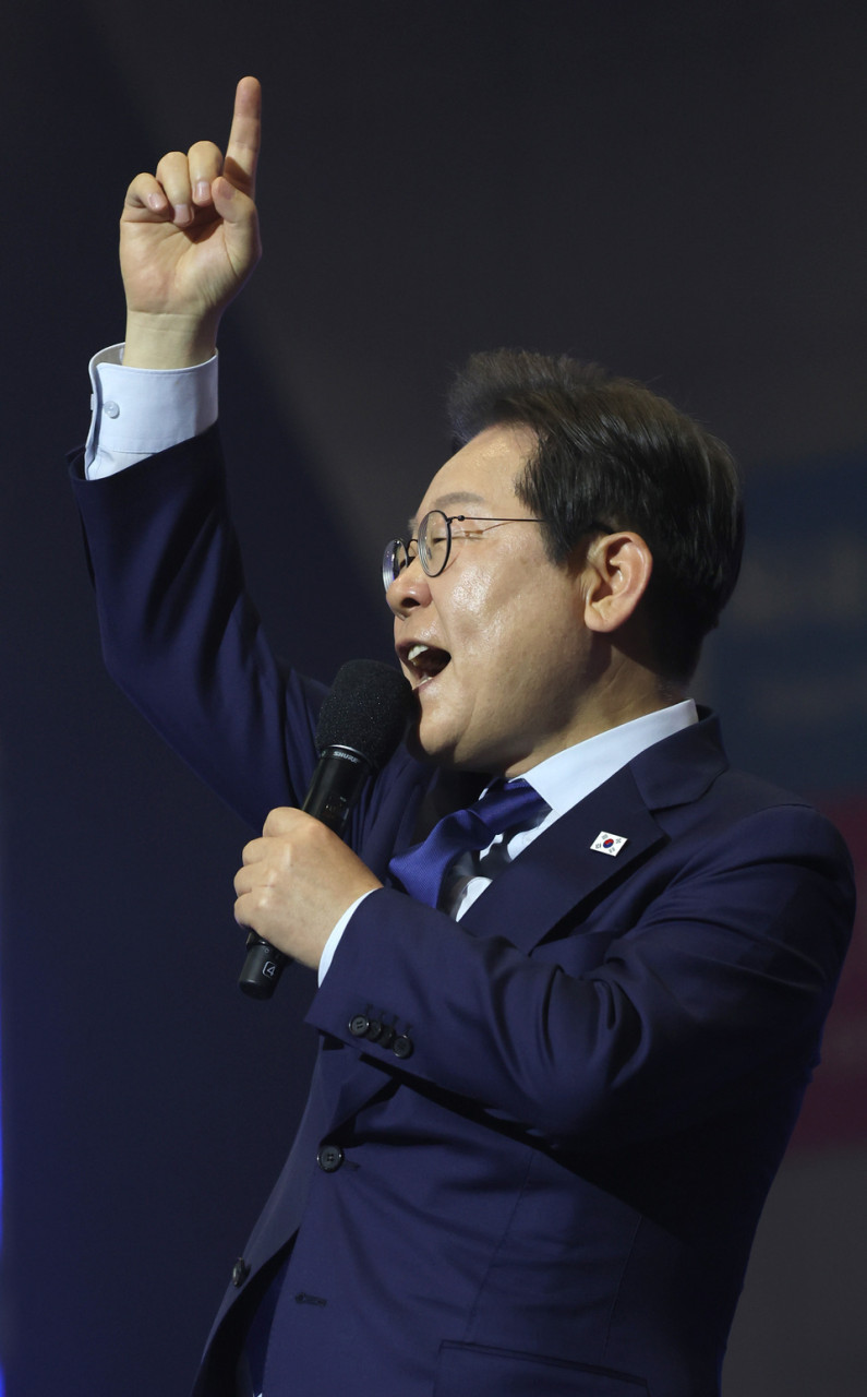 이재명 후보, 제21대 대통령 선거 출구조사에서 득표율 51.7%로 선두 지위 확보