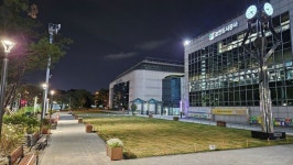 [과천 소식] 과천시민회관 시계탑광장 새 단장 재개방