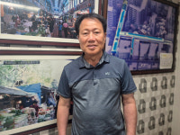 [이상덕 옥련시장상점가진흥사업협동조합 상인회장] 삶이 오가는 시장, 30여년 터줏대감