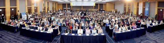 분쟁 딛고 지속가능 평화 이루자