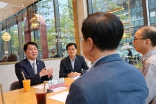 안철수 국회의원, 주민들과 보평초 사거리 진출입로 확장 간담회