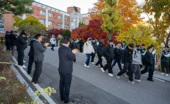 동인천고 총동창회, 모교 수험생 격려 행사…20년째 후배 응원 이어져