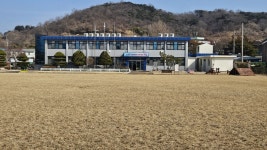 [르포] 옹진 용현남초 자월분교 입학식…작지만 귀한 잔치, 전교생이 주인공