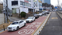삼성전자 직장 어린이집 2곳, 주차 대란…기흥구 도로 마비