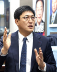 [정치, 가까이에서] 현장을 아는 경제 전문가…수원 기업인 김주형, 경기도의회 문 두드린다