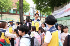 안민석 아이·교사·학부모 위한 학교로