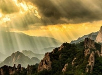 케이블카도 없고 숙식도 열악해 산에 안간다?