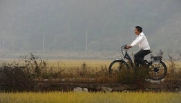 김해 봉하마을, 대통령 자전거길과 생태 관광지로 주가 상승