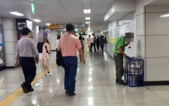 3호선 고속터미널역에 노숙인 이동 목욕 차량 투입…괘씸한 서울시, 누구 맘대로 님비형 주민 반발