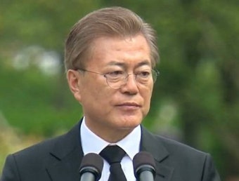 文, 임기동안 노무현 추도식 참석하지 않을 것…