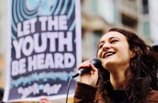 16세 소녀가 트럼프 대통령에게 소송을 제기한 까닭