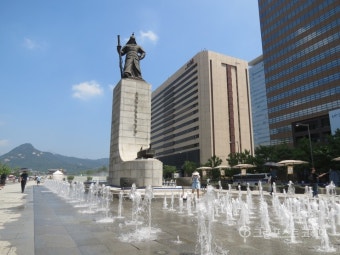 일찍 찾아온 '폭염'…서울도 올 첫 30도 넘겨