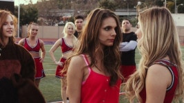 치어리더는 모두 죽는다, 차세대 섹시 호러 퀸 탄생! 미모의 여고생 치어리더 케이틀린 스테이시