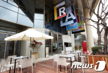 신창토탈패션매장 | LG패션 '라움', 토탈 라이프스타일 매장으로 변신
