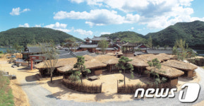부여 서동요 세트장서 SBS '대 풍수' 촬영