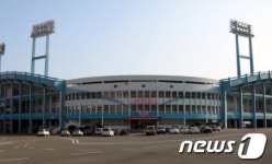 창원시청사 이전 NC야구장 입지 얽히나?