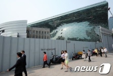 서울시청 본관, 가림막 벗는다