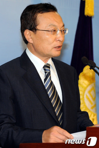 이해찬 상임고문, 당대표 경선 출마 선언 기자회견
