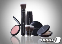 [신상품] GS샵 &apos;손대식 박태윤의 오토 메이크업 브러쉬&apos; 출시