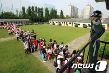 [사진] 오월길순례단 상무대영창 순례