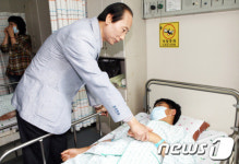 김신호 대전교육감, 수학여행 사고 우송중 학생 위문
