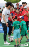 안대쓰고 축구하는 안정환