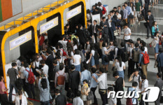 2012 KB굿잡 우수기업 취업박람회 개막