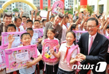 아시아나, '중국 현지 소학교와 자매결연'