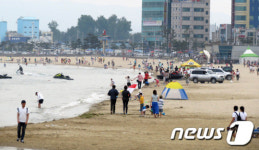 [사진]더위 식히는 시민들