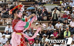 2012 아세안축제 즐기는 시민들