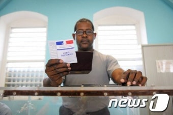 프랑스 총선 1차투표 개시…올랑드 좌파정권 승리 유력