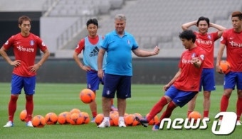 히딩크, 유상철 실력 아직 안죽었네?