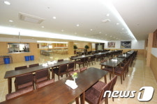 현대스틸파이프 울산본관식당 | 울산 중구청 식당 ‘단장마루’로 리모델링 개장