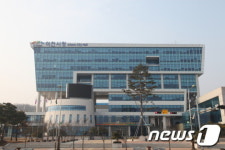 이천시 외국계 대형마트 건축허가서 반려 적법