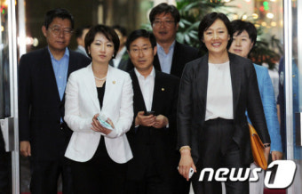 국회의장실 방문하는 민주통합당 대법관인사청문특위