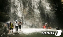 [사진] 구례군 산동면 수락폭포 '시원해요'