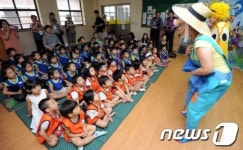 &apos;아가랑 엄마랑 책이랑 7월 북스타트 데이&apos;