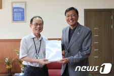 초록우산 어린이재단 전남본부, 화순만연초 학생돕기 후원금 전달