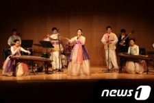 목요일 밤 감동공연 내달 6일 빛고을아트스페이스에서 개시