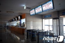 [사진] 태풍 볼라벤 한적하기만 한 여수연안여객선터미널