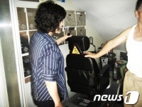 창원시 진해구, 장애인 전동휠체어 야간 안전판 지원