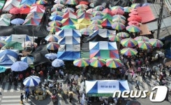 추석 앞두고 북새통 5일장