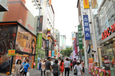 명동 상권 임대료 천정부지