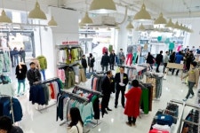 뱅뱅, 250평 규모 종각점 오픈