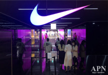 잘 나간다는 스포츠 매장 줄인다는 백화점..왜?