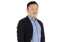 세미어패럴, 김관식 대표체제로