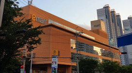 [단독] 이마트, 일부 점포 도심형 쇼핑몰 전환 검토