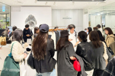 대형유통, K패션 해외 세일즈에 팔 걷었다