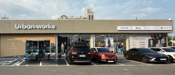 노후화되는 가두점, 직영점 투자로 선회