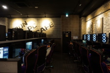 AllLook 모니터와 즐기는 게임 라이프 대전 아이언 PC방